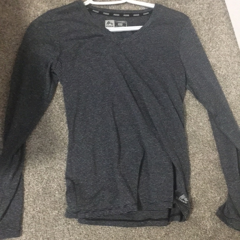 Long sleeve black and grey shrit